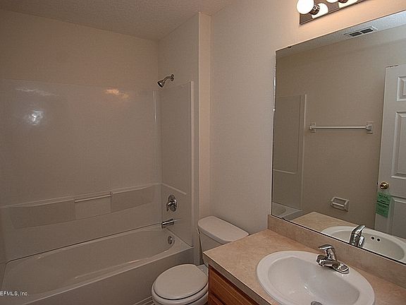 4th image of 8478 Kona Ave