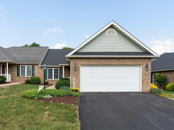 85 Roxbury Dr, Fishersville, VA 22939