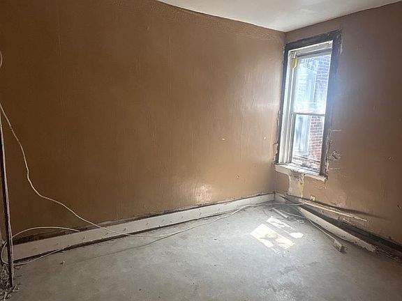 5th image of 5420 Pentridge St