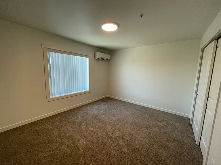 609 N Water St #404 — Photo 7