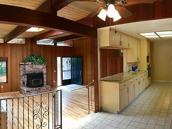 5th image of 321 Los Altos Dr