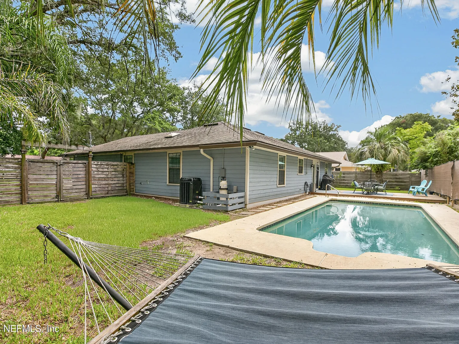 3 bed, 2.0 bath, 1468 sqft, $3,000 — Photo 1