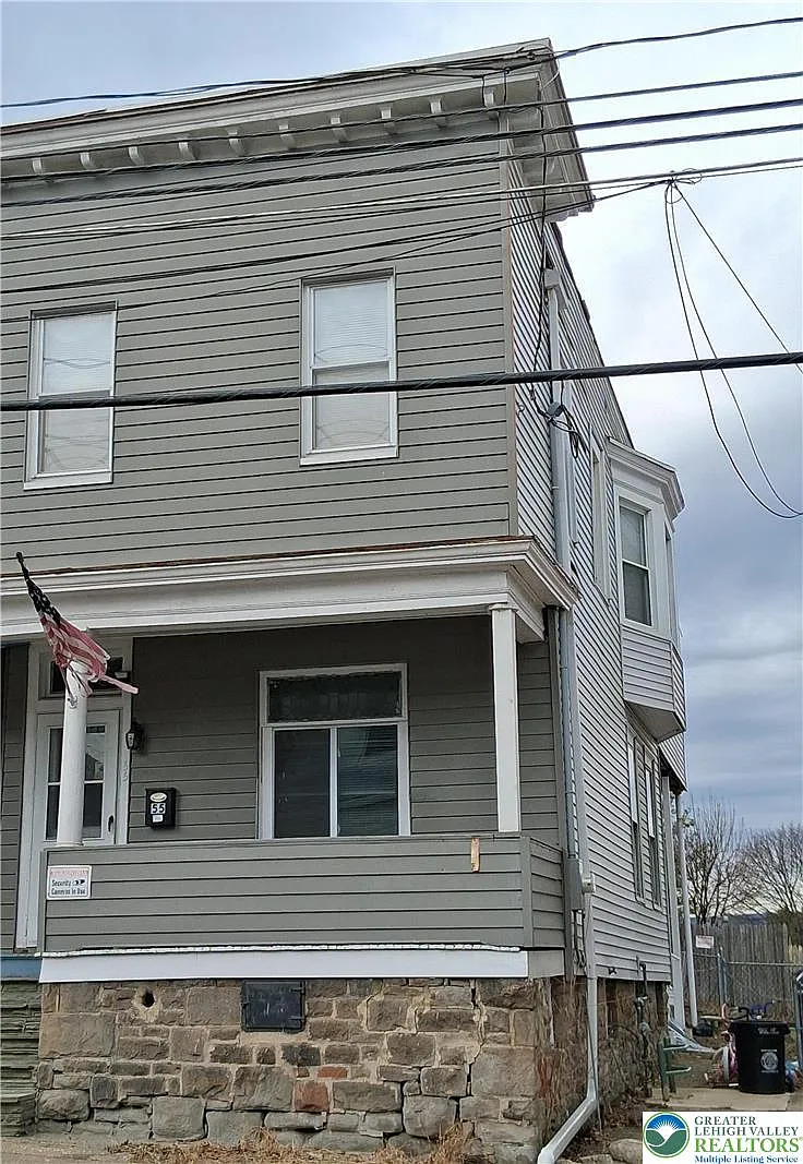 55 Grove St photo 1