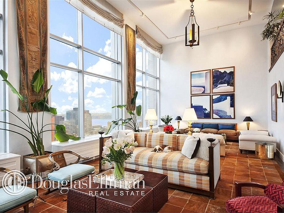1st image of 150 Columbus Ave APT Ph3b