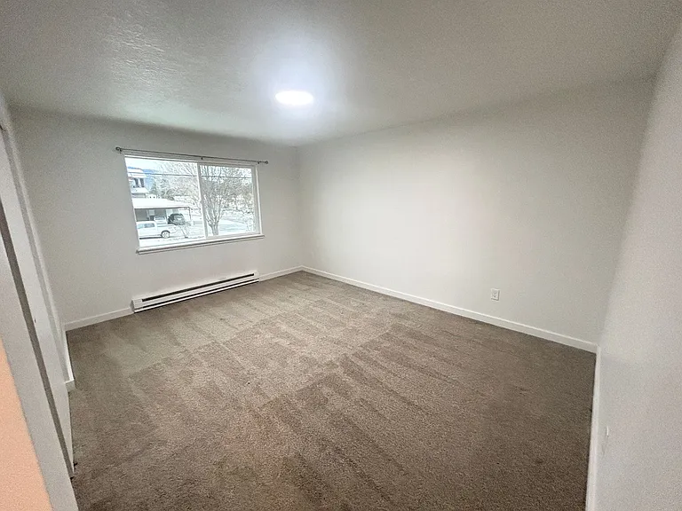 19 Colorado Ave — Photo 28