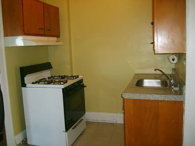 Bidwell Manor Apartments — Photo 5