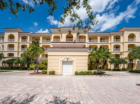 18 W Harbour Isle Drive W #102, Fort Pierce, FL 34949