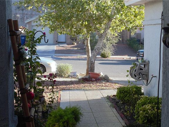 3rd image of 6821 Canyon View Ln