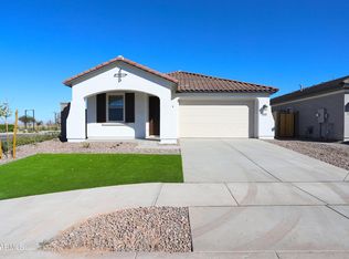 1060 W Finch Dr, Queen Creek, AZ 85140