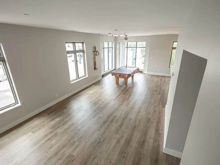 252 N Walnut St — Photo 25