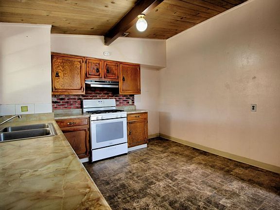 5th image of 1689 Orlando Dr