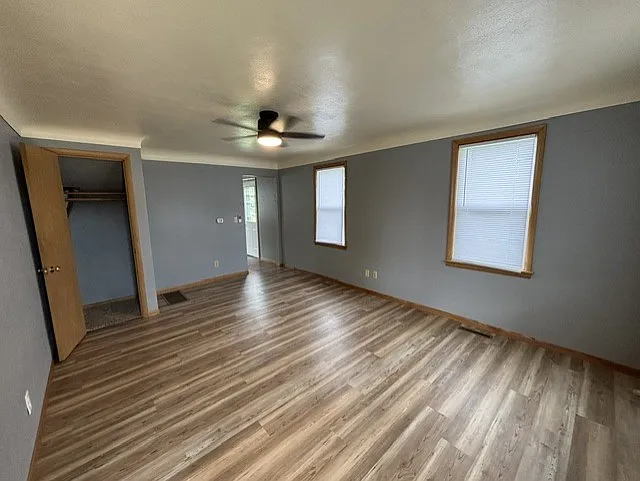 3 bed, 1.5 bath, 981 sqft, $1,595 — Photo 3