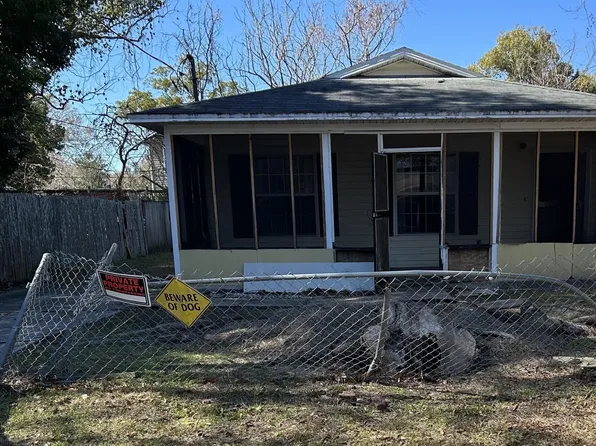 5352 DODGE Road, Jacksonville, FL 32209