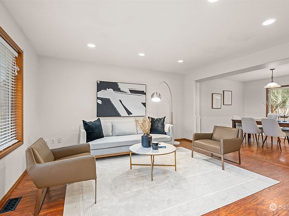 3rd image of 30528 Cumberland Drive