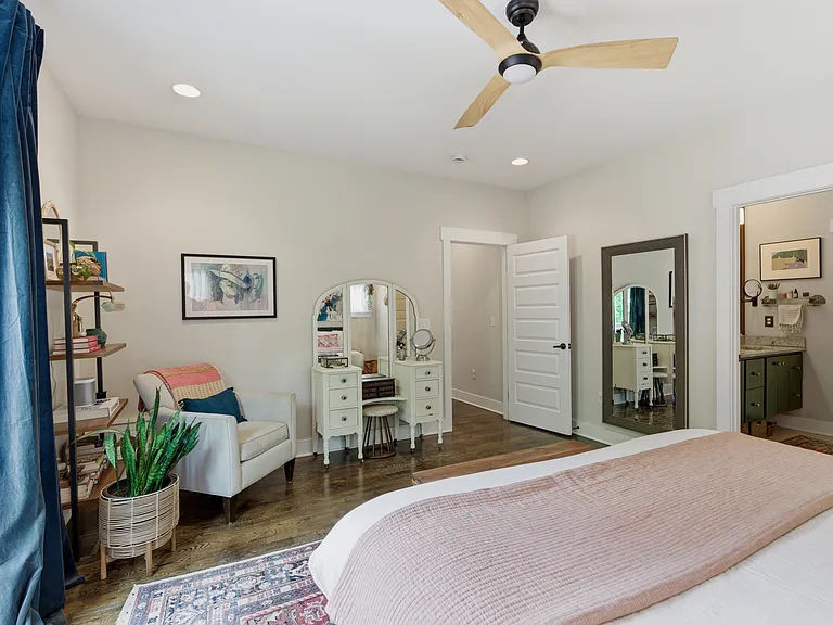 1315 Greenwood Ave — Photo 10