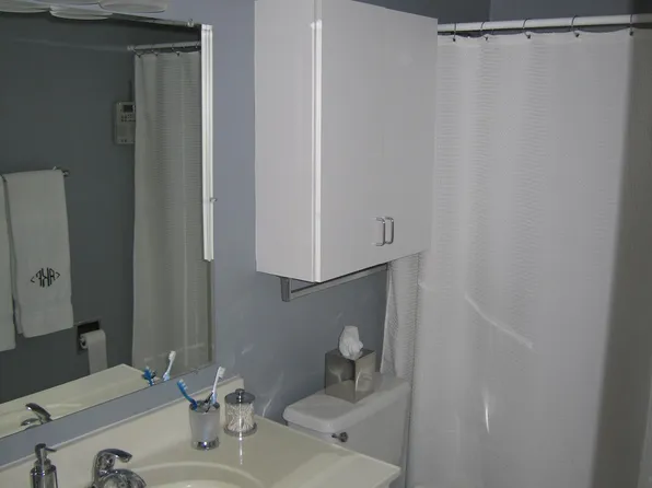 8943 Wrenwood Ln, Saint Louis, MO 63144