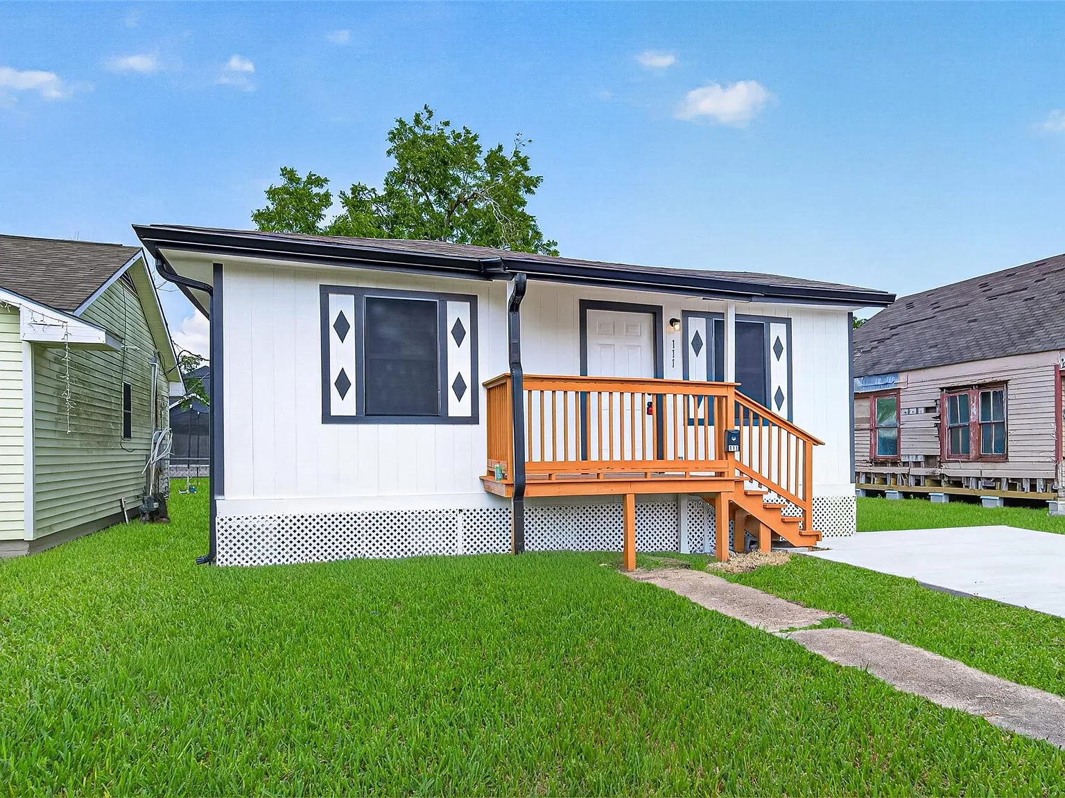 3 bed, 1.0 bath, 936 sqft, $1,500 — Photo 2