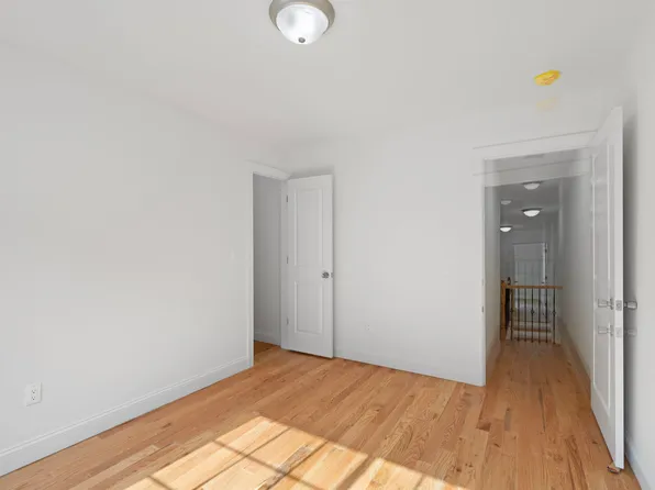 1372 Forest Hill Road image 13 of 26