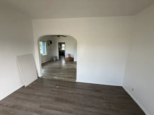 1821 W Sample St, South Bend, IN 46619