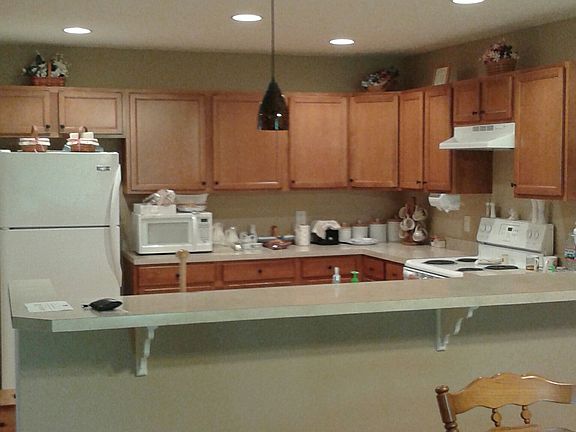 4th image of 1494 Chesapeake Ave