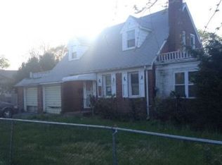165 E Clinton Ave, Roosevelt, NY