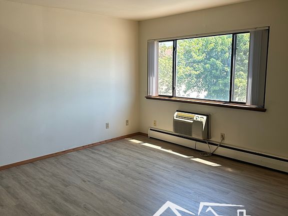 2nd image of 318 S Church St #201