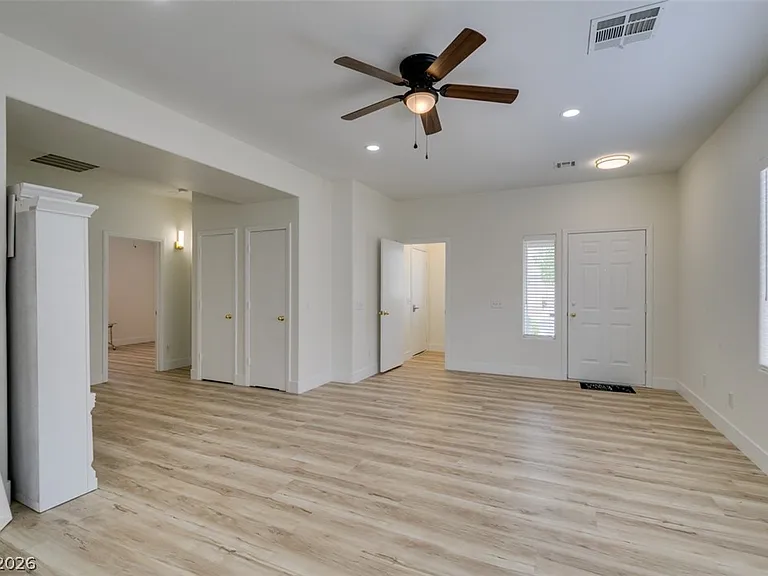 10959 Pumpkin Ridge Ave — Photo 4