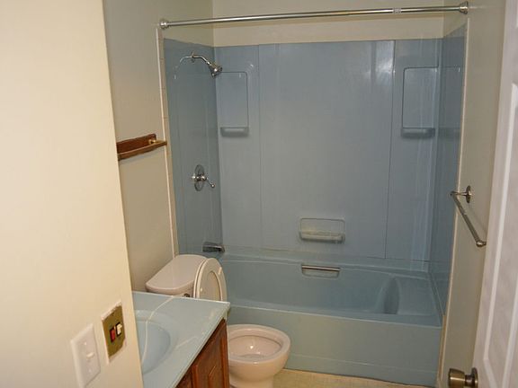 4th image of 6311 Avanelle Dr