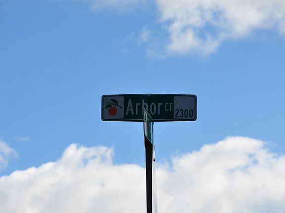 5th image of 2351 Arbor Ct