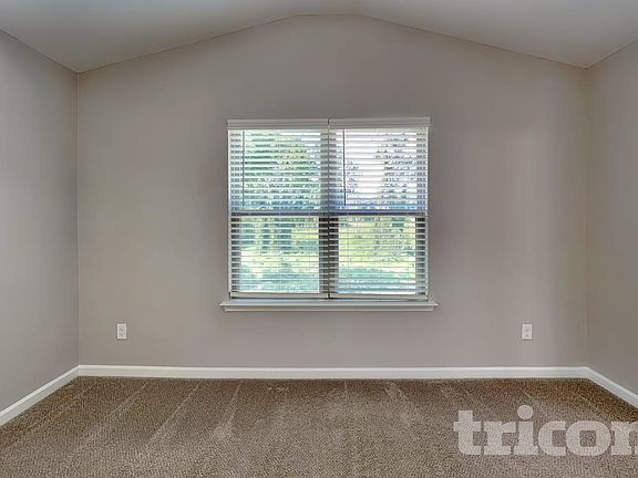 5th image of 138 Spring Knoll Dr
