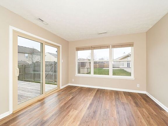 4th image of 1741 Creekside Dr