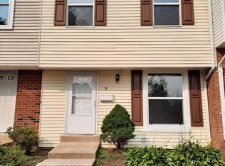 9 Gilbert Ct, Newark, DE 19713