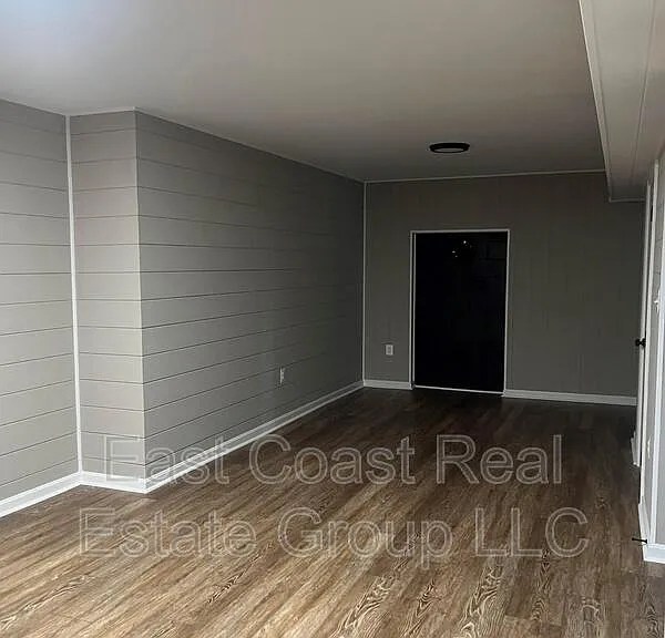 18061 Crampton Ln — Photo 26