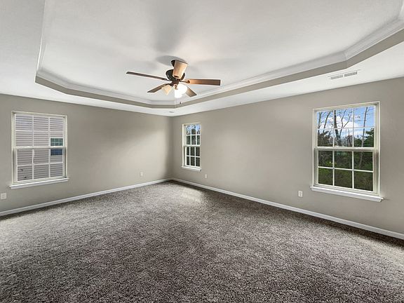 5th image of 1610 Oak Dr