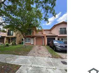612 SW 11th St, Florida City, FL 33034