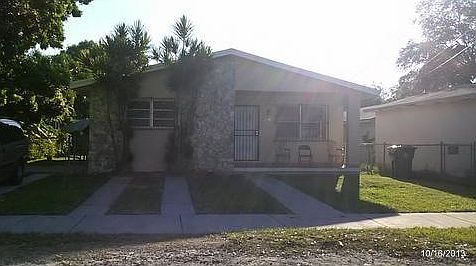1st image of 1921 NW 26th Ave