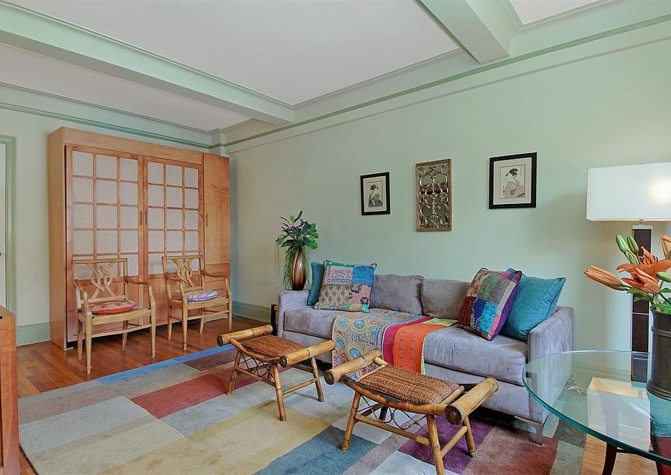1st image of 250 Lexington Ave