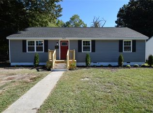 162 Winchester Dr, Hampton, VA 23666