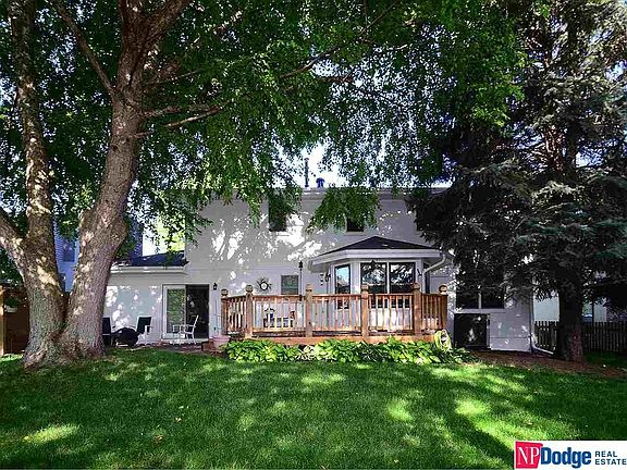 5th image of 1911 S 167th Avenue Cir