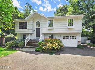 28 Havemeyer Ln, Old Greenwich, CT 06870