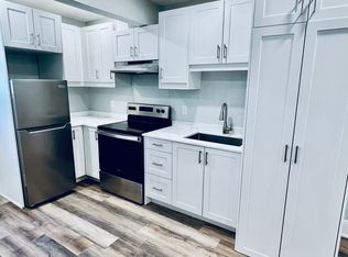 189 Britannia Ave #2, Hamilton, ON L8H1X7