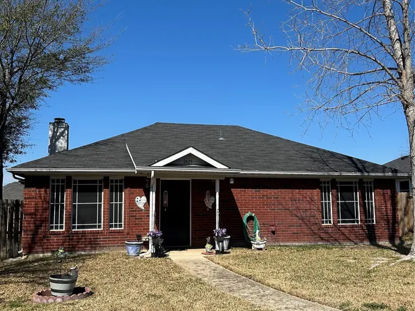 2425 Esquire Dr, Arlington, TX 76018