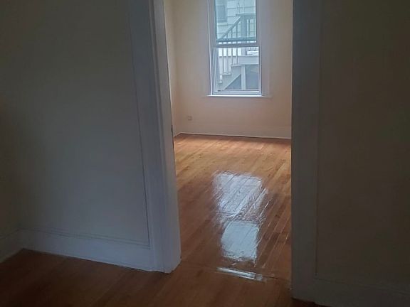 5th image of 4 Hull St #2