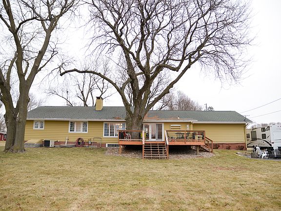 2nd image of 207 Rhinehart Ave