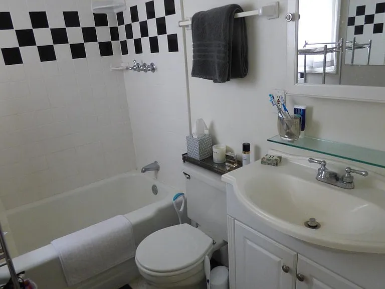 1834 Calvert St NW #3 — Photo 14