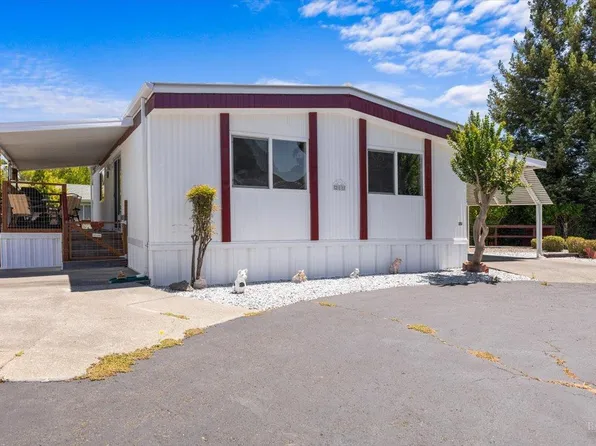 211 W Seven Flags Cir, Sonoma, CA 95476