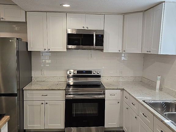 5th image of 309 S Denny St