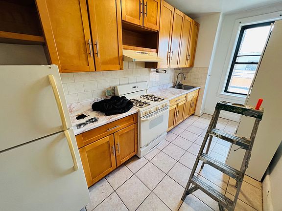 2nd image of 25-18 35th St #3
