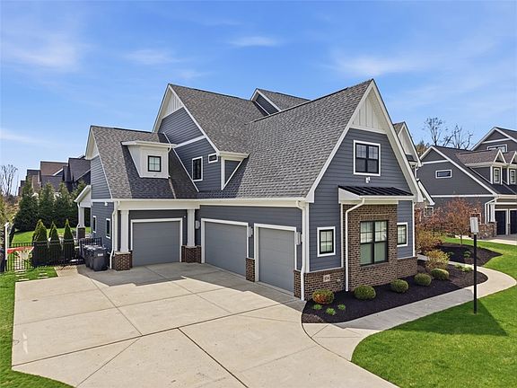 3rd image of 124 Birch Dr