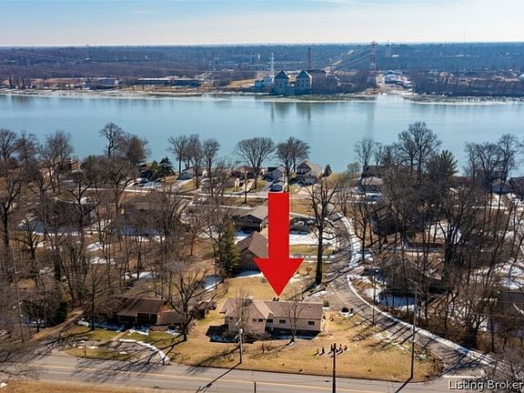 2nd image of 122 Hertzsch Road